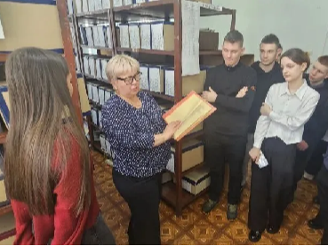 Экскурсия  в сектор архива Нанайского муниципального района.